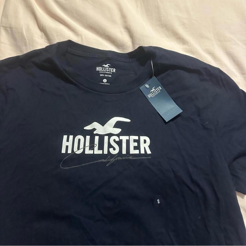 Hollister Dark Blue Tee with Logo - Picture 2 of 2